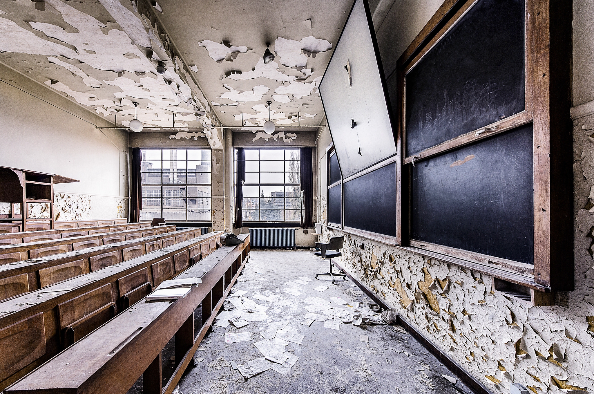 UE Education : School Is Out Forever