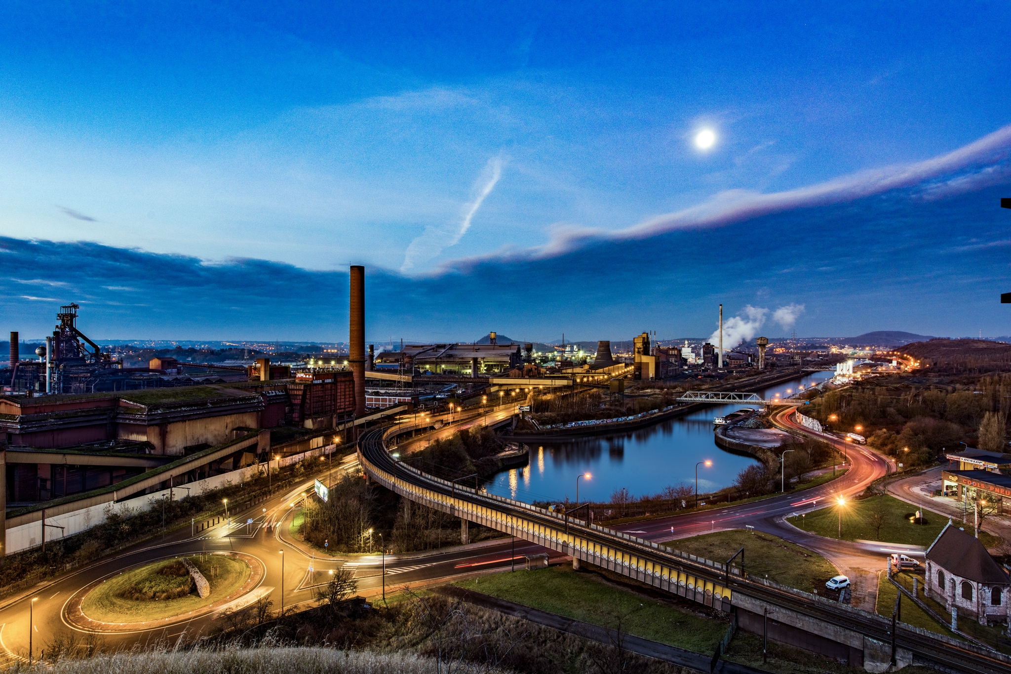 UE: Beneath and Above the City