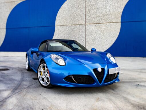 Commercial : Classic Cars Commercial : Classic Cars